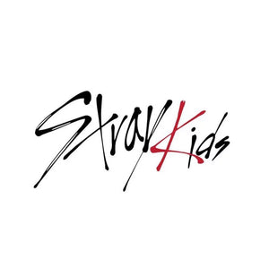 STRAY KIDS